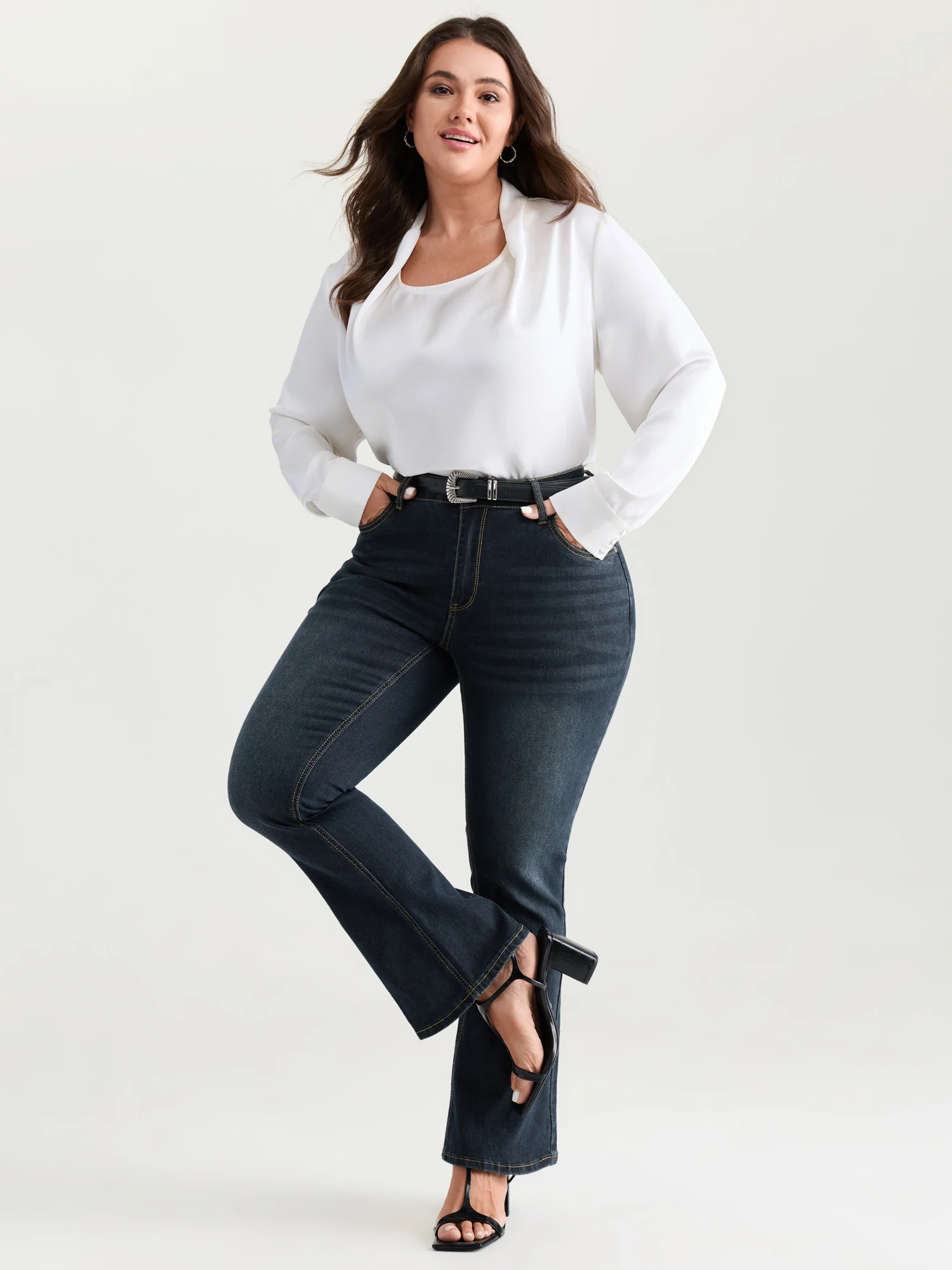 Thigh-Friendly Stretchy Flared Jeans