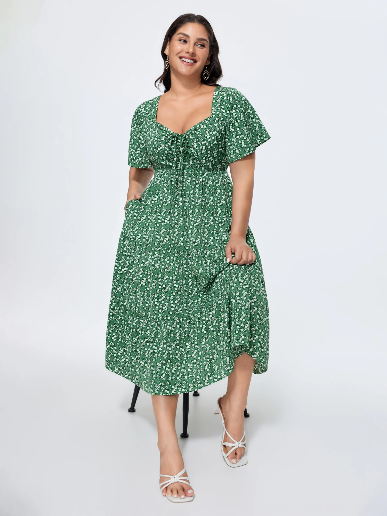 Ditsy Floral Sweetheart Drawstring Pocket Tiered Dress - Image 11