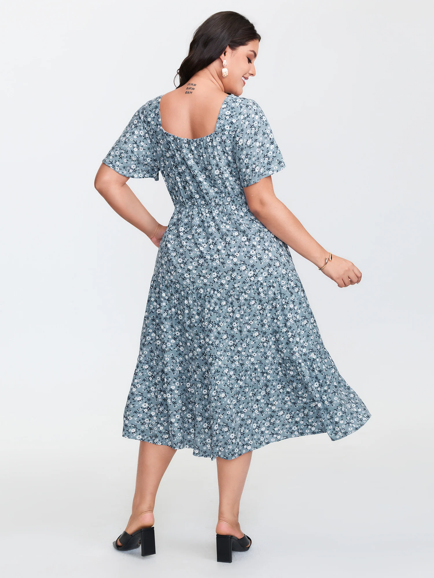 Ditsy Floral Sweetheart Drawstring Pocket Tiered Dress - Image 17