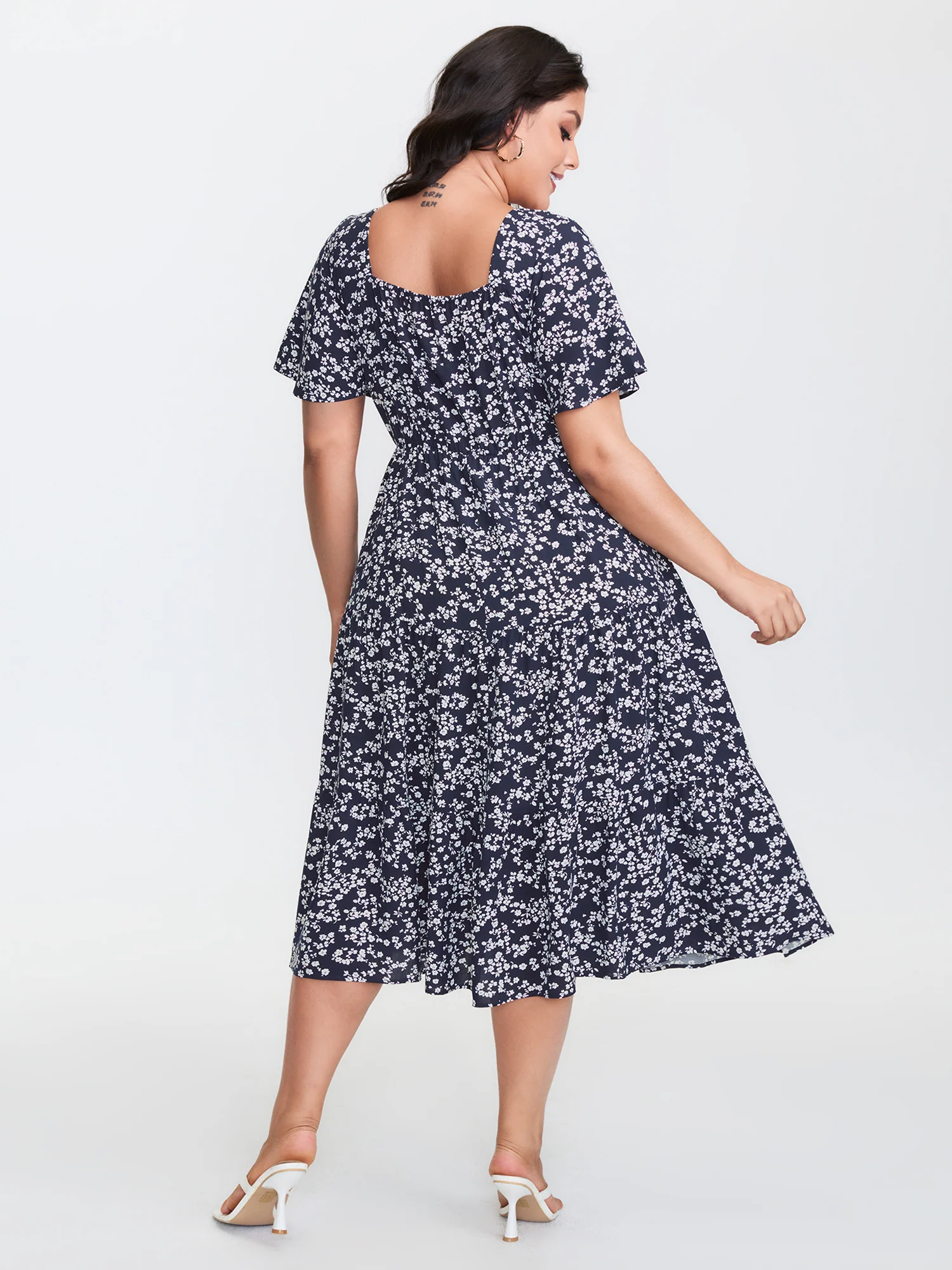 Ditsy Floral Sweetheart Drawstring Pocket Tiered Dress - Image 31