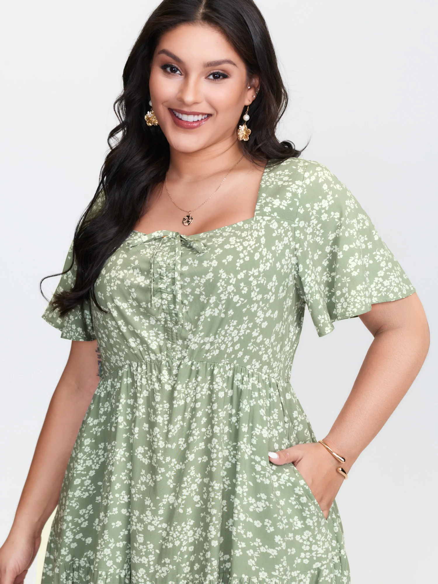 Ditsy Floral Sweetheart Drawstring Pocket Tiered Dress - Image 37
