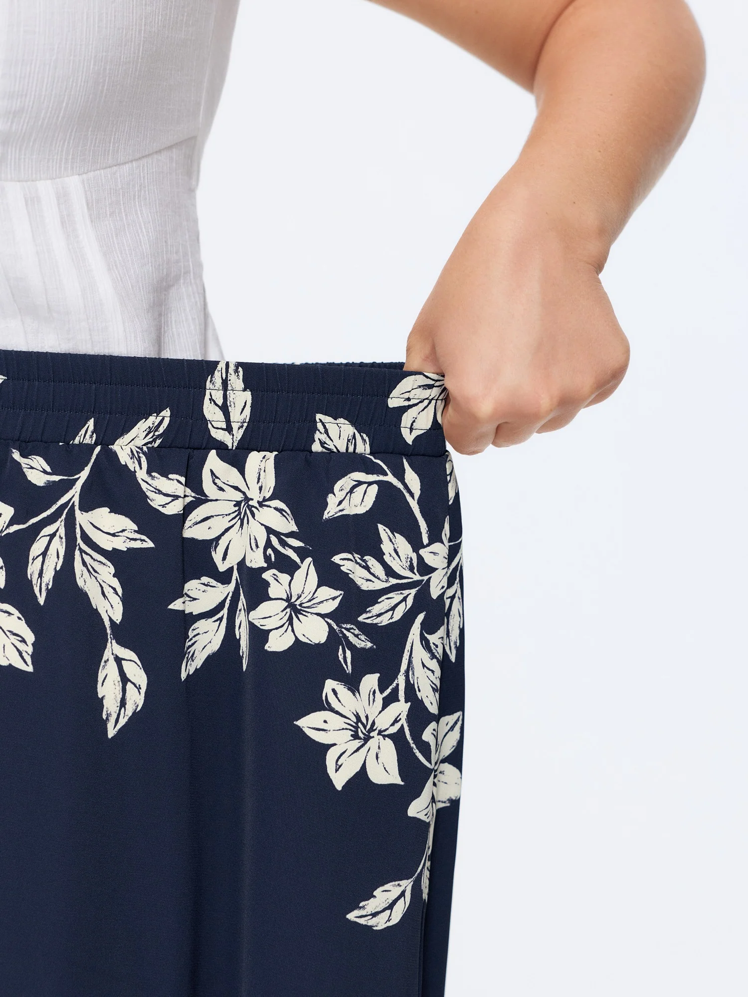 Floral Print Elastic Waist Pocket Midi Skirt - Image 5