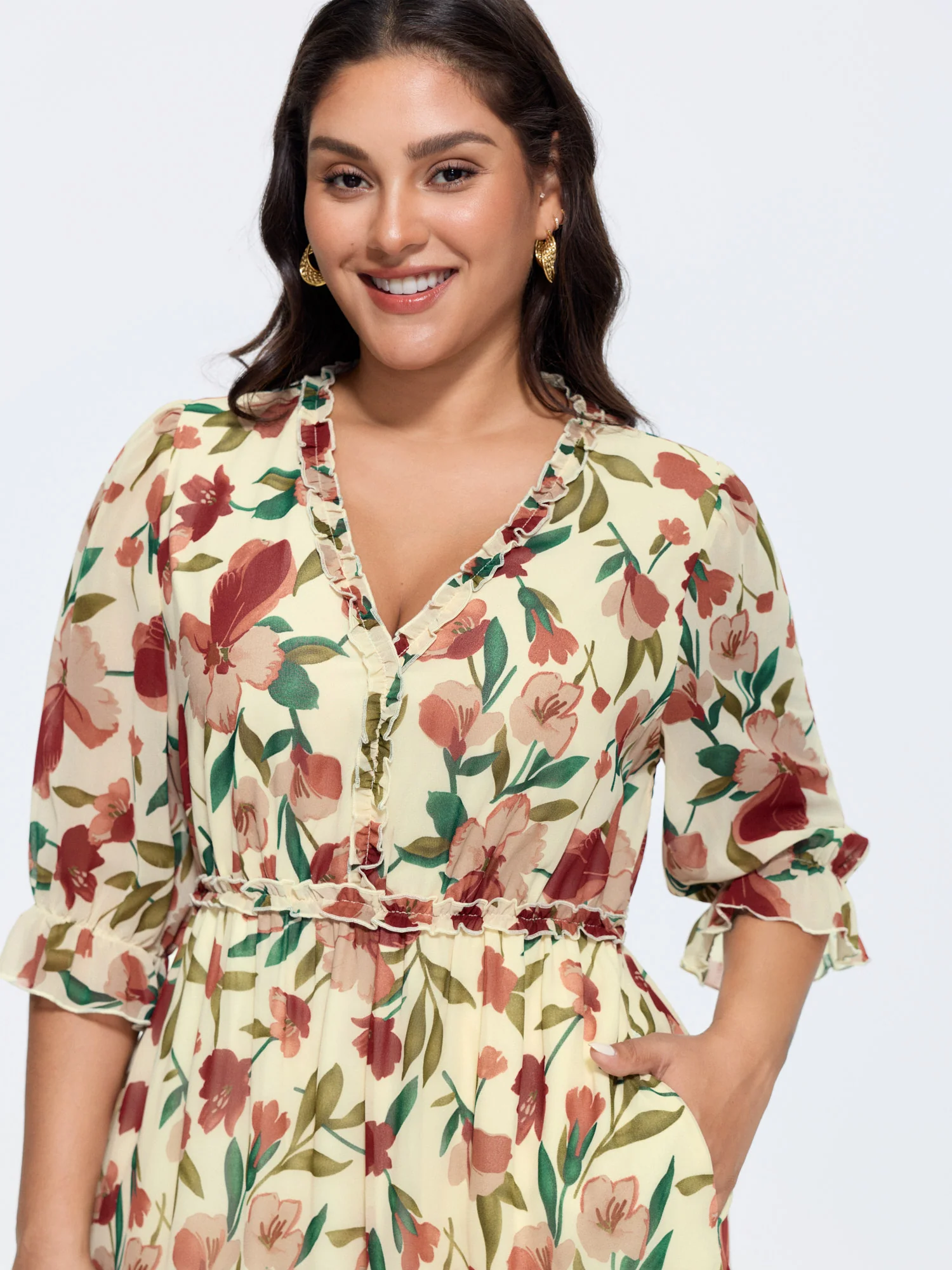 Romantic Floral Print Ruffled Edge Maxi Dress - Image 13