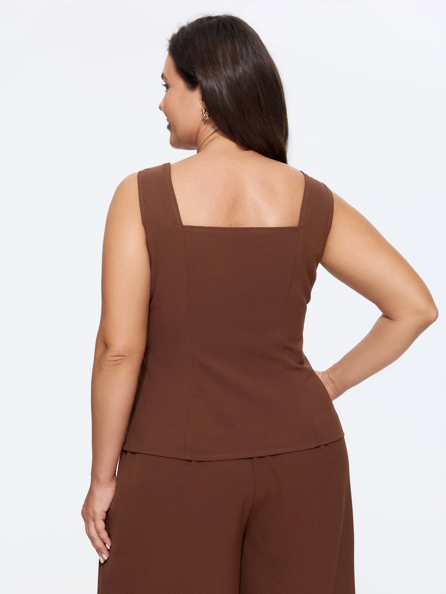 Solid Side Ruched Asymmetrical Hem Tank Top - Image 4