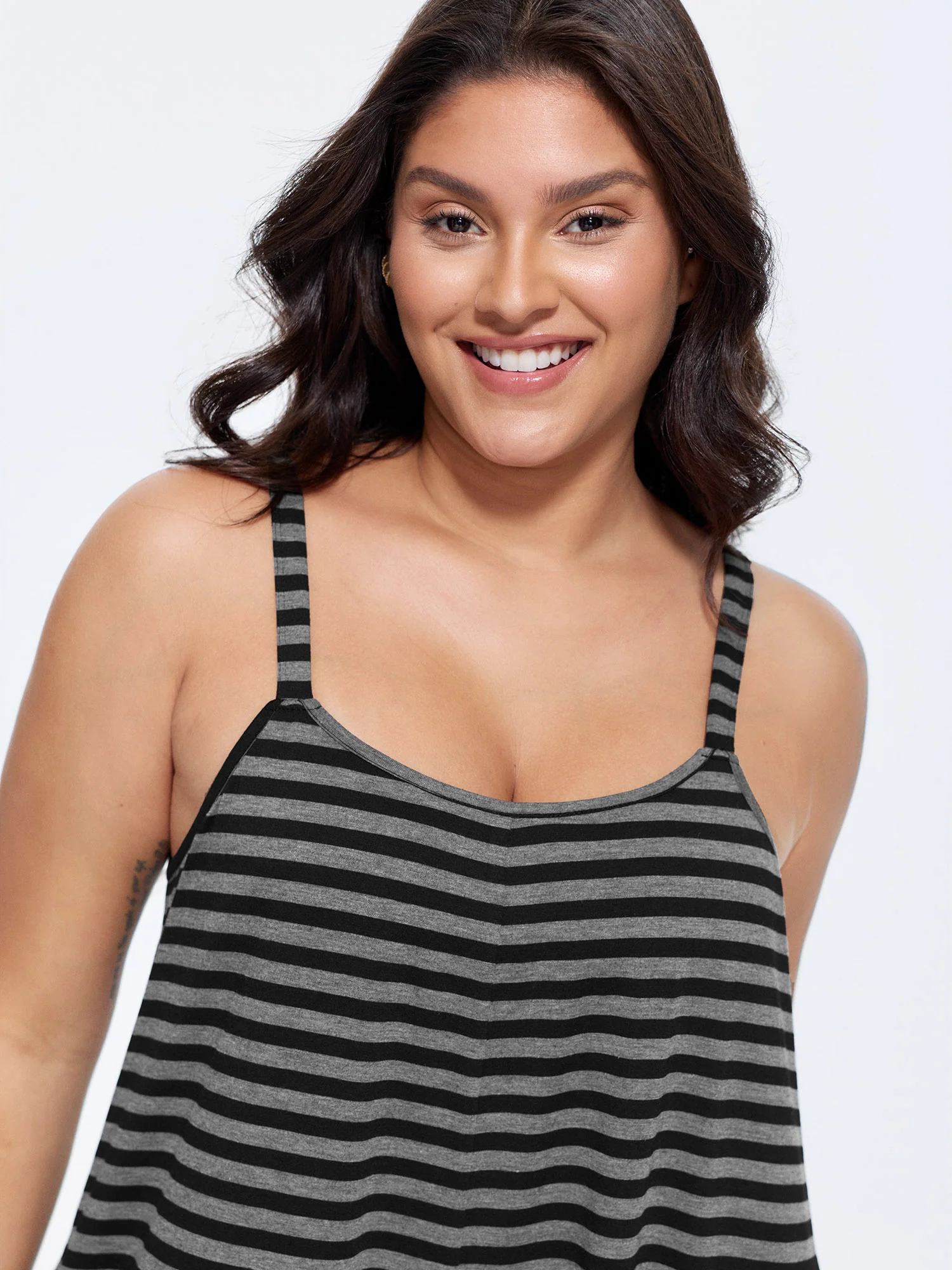 Striped Print Relaxed-Fit Cami Jumpsuit - Image 3