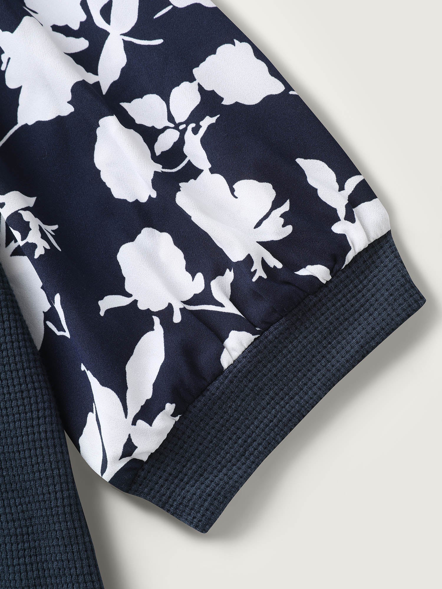 Textured Floral Puffy Sleeve Sweatshirt - Image 5