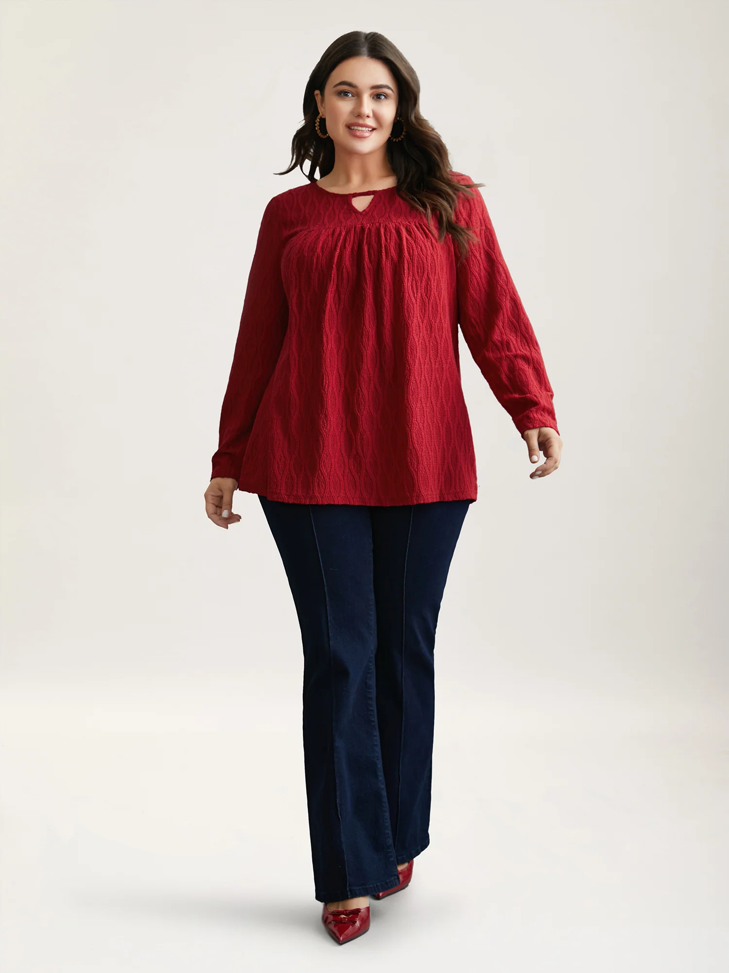 Textured Keyhole Gathered Knit Top - Image 6