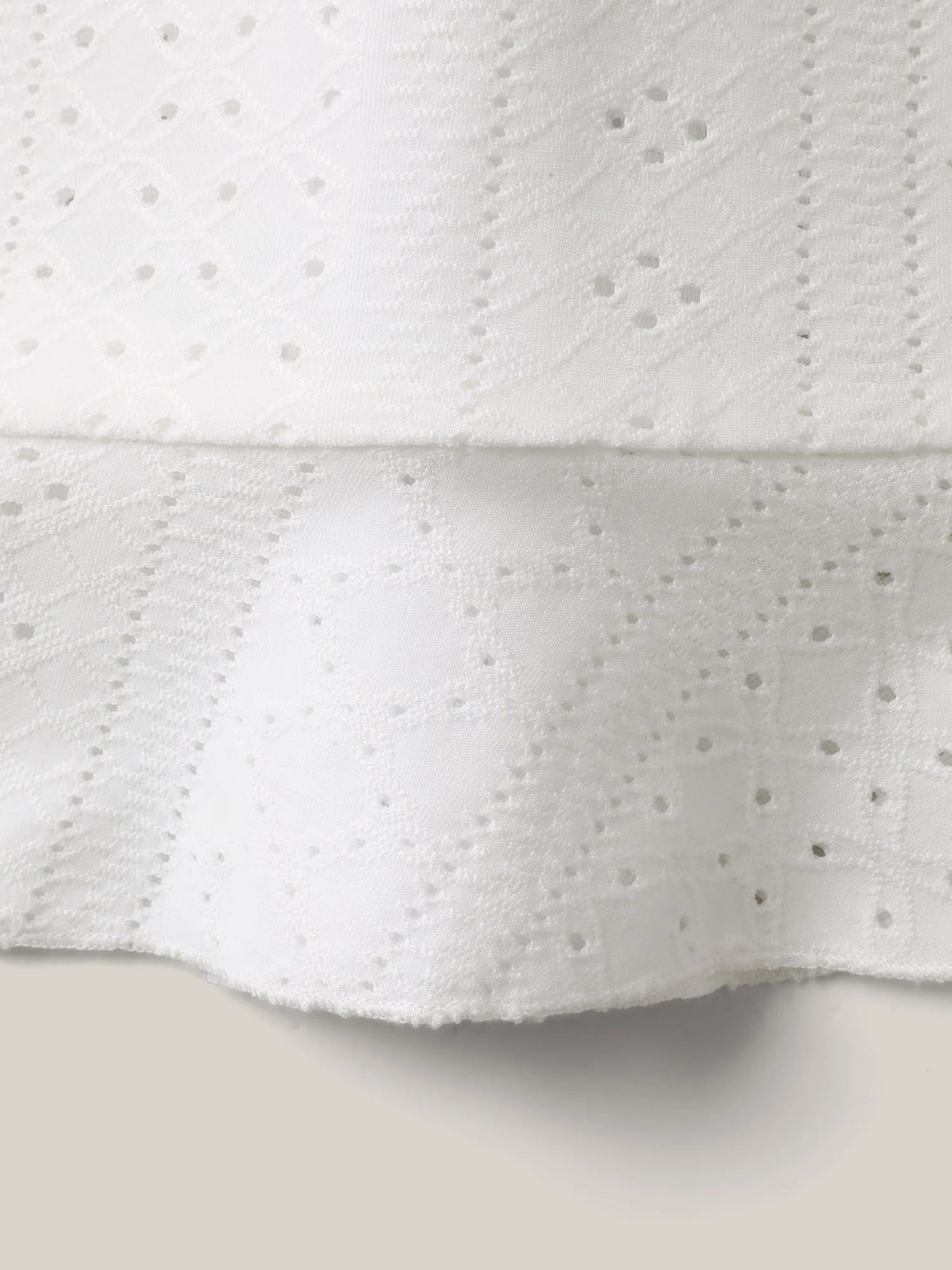 Textured Knit Overlap Hem Tank Top - Image 11