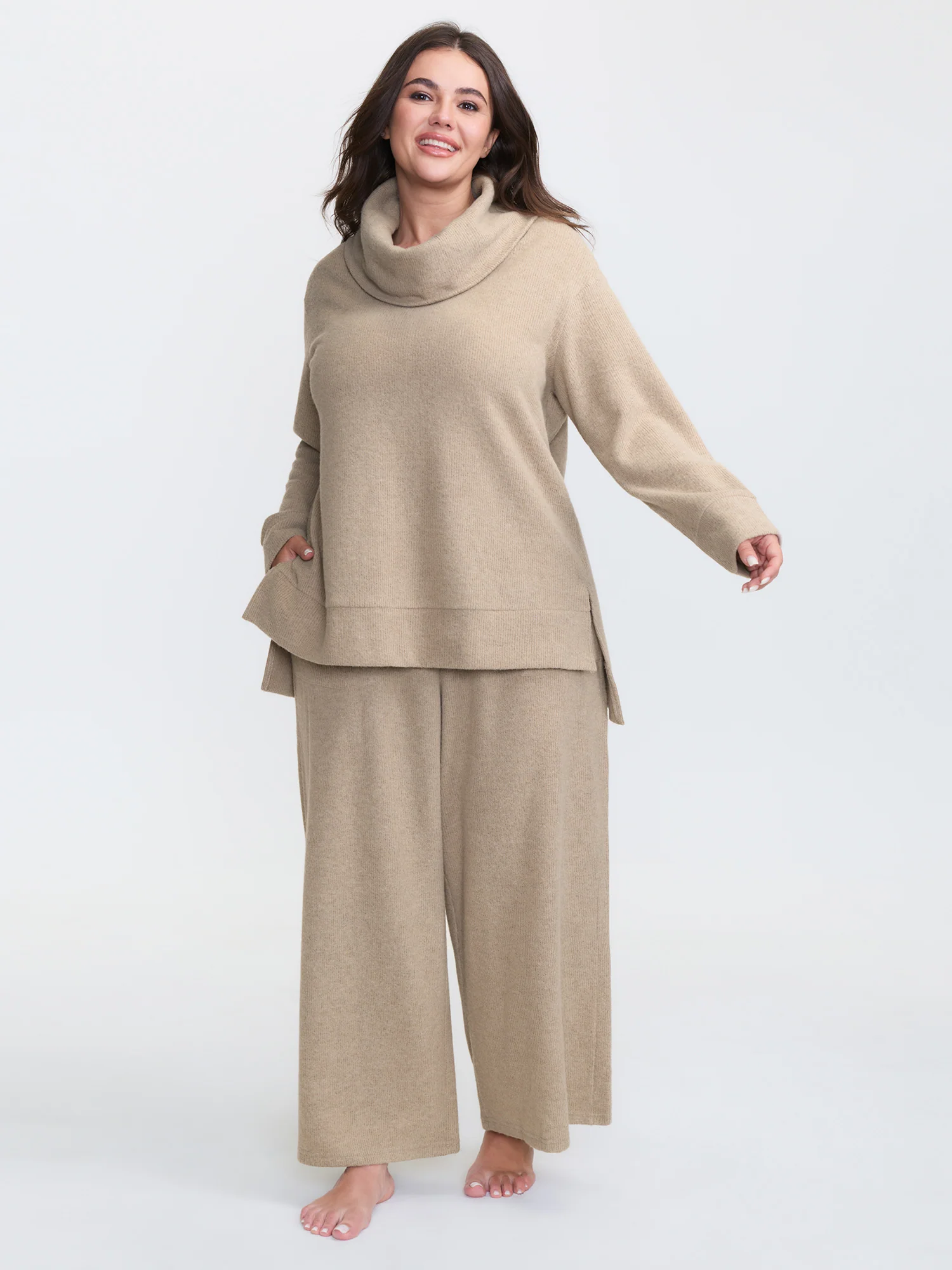 Turtleneck Snuggle-Worthy Loungewear Set - Image 16