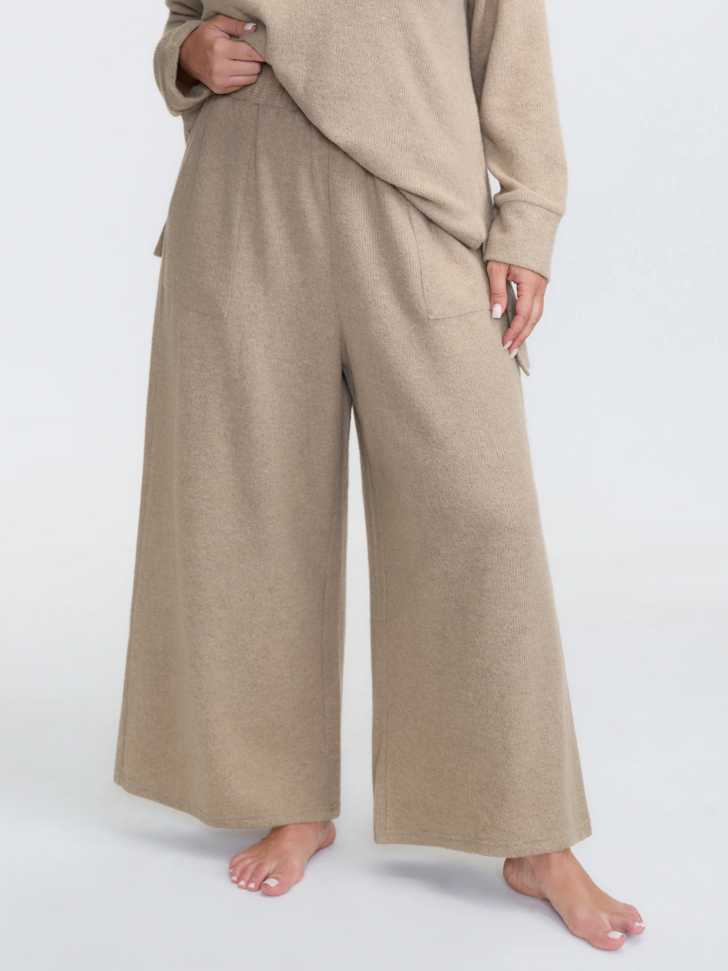 Turtleneck Snuggle-Worthy Loungewear Set - Image 18